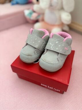 See Kai Run Gray & Pink Infant Hook-and-Loop Sneakers